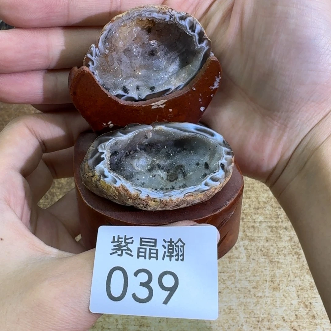 未镶嵌水晶大型摆件（非配饰）