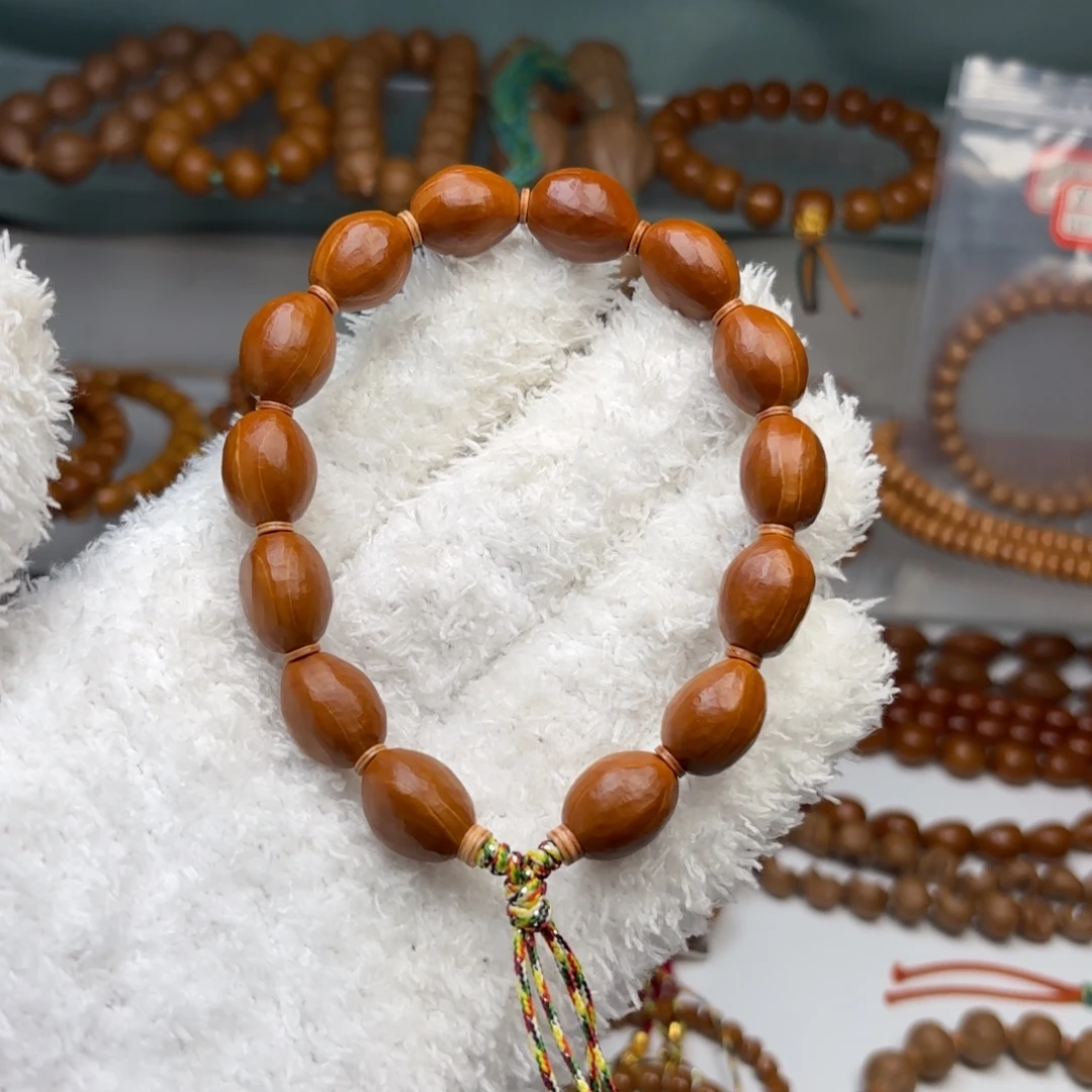 橄榄核吊坠1.2+铁核留刀痕