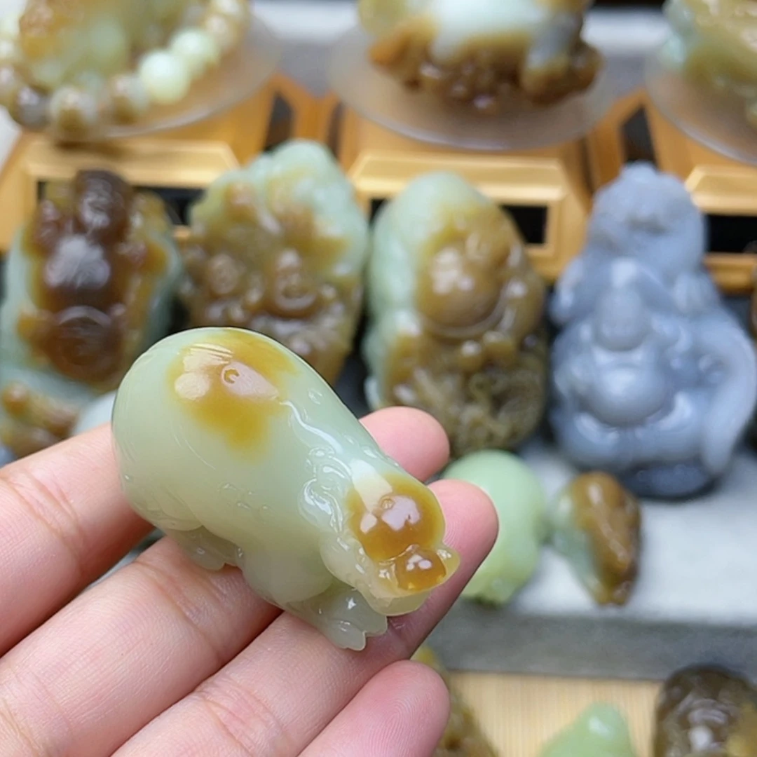 【闪购商品】未镶嵌和田玉挂件(****怀