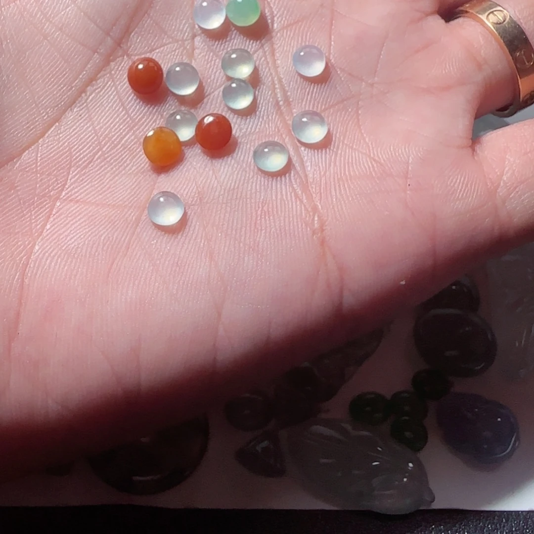 定制翡翠未镶嵌天然翡翠蛋面