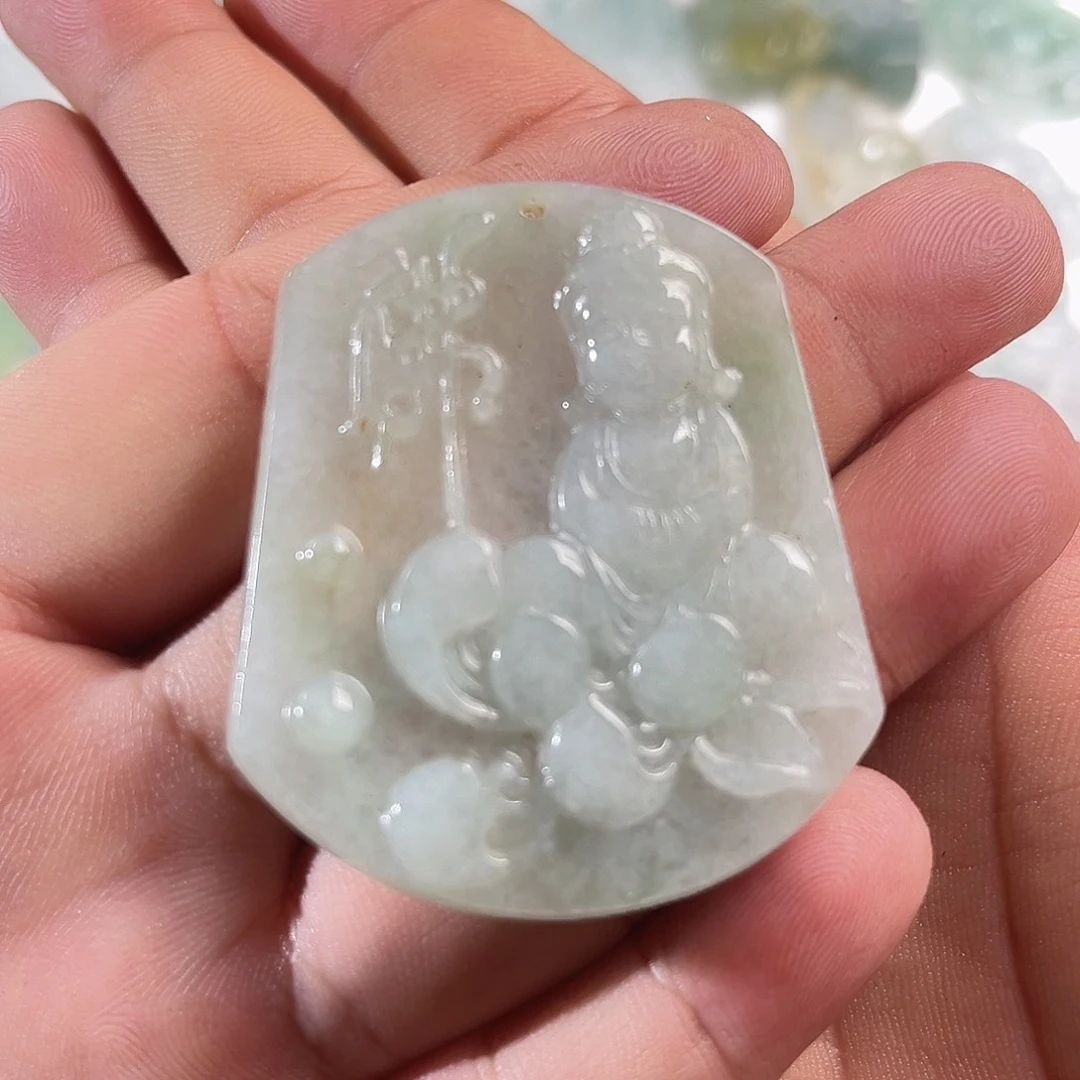 颈饰未镶嵌翡翠佛