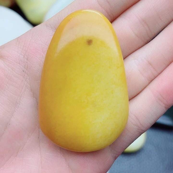 未镶嵌和田玉挂件