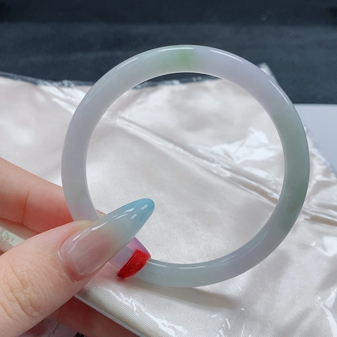 【闪购商品】未镶嵌手镯（圆镯）翡翠477号