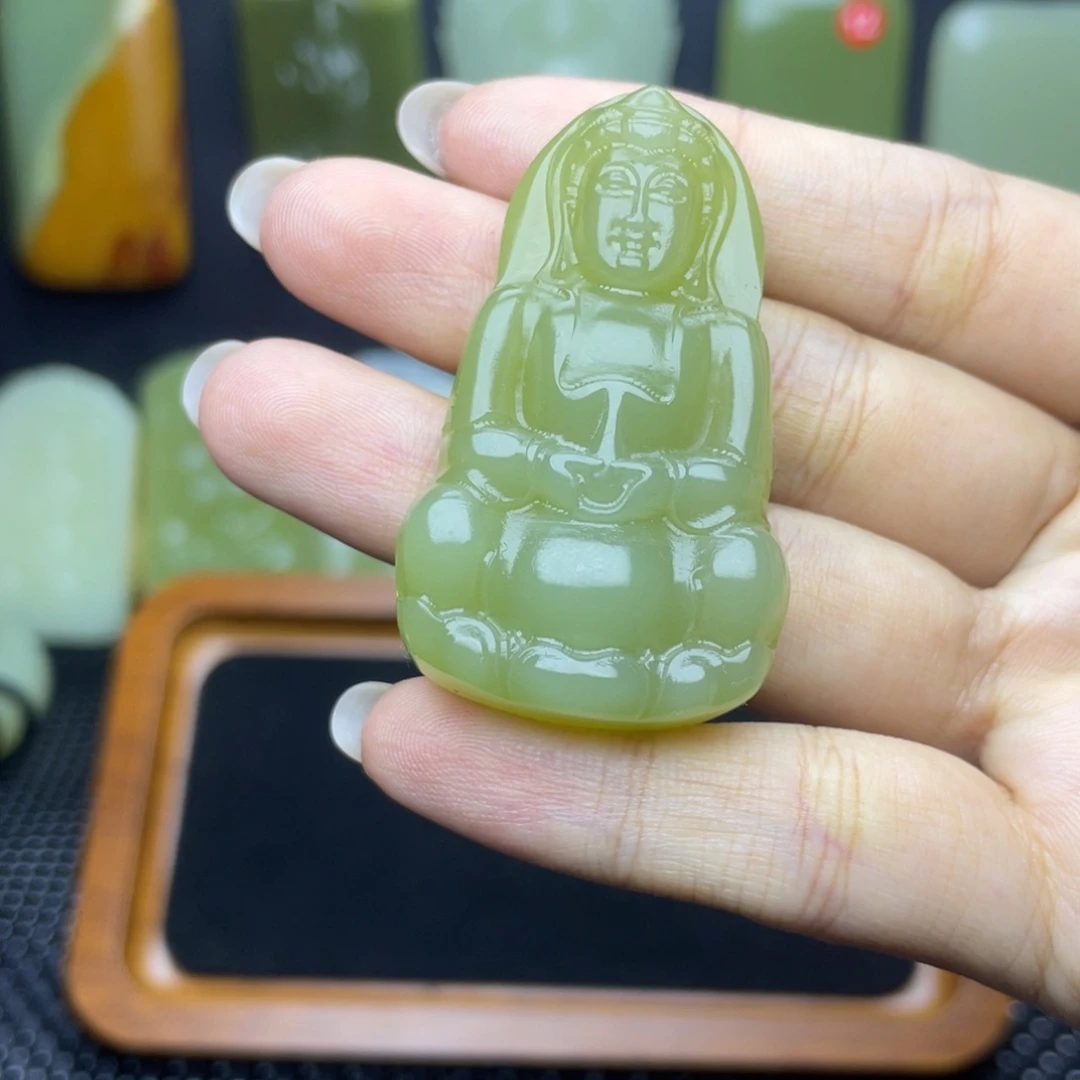 昆仑山料观音吊坠