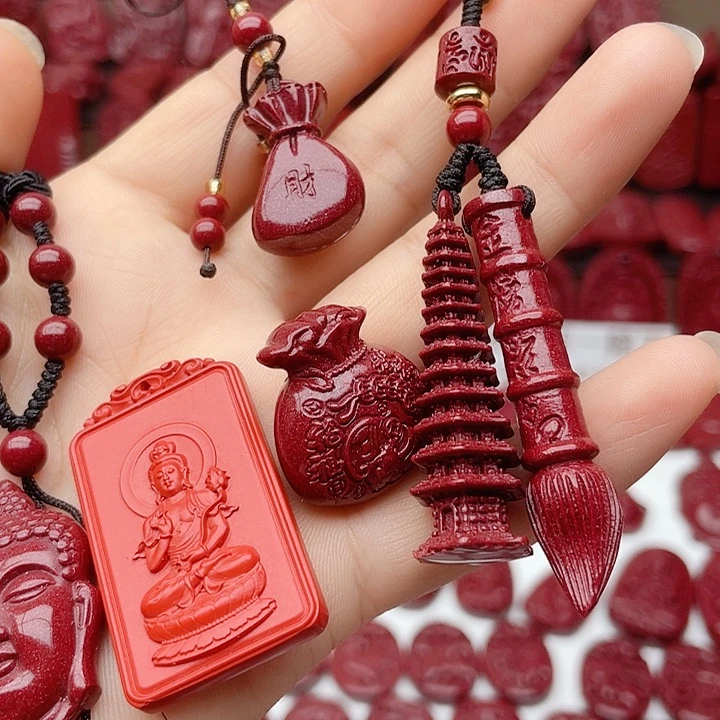 翡翠足银镶嵌耳坠