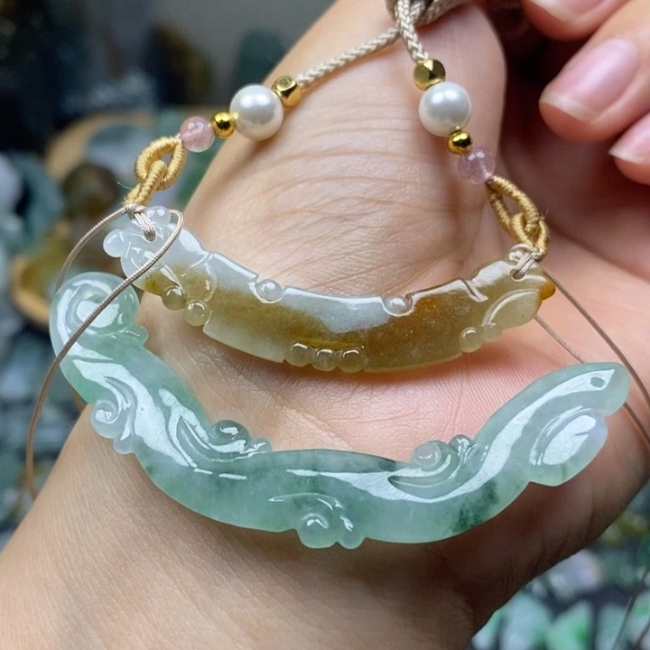 颈饰未镶嵌翡翠玉衡一个