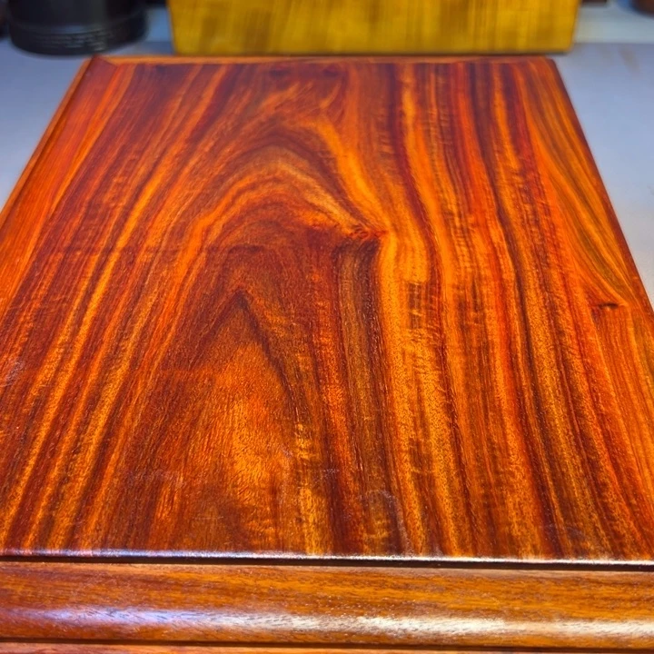 松***哥机关盒。