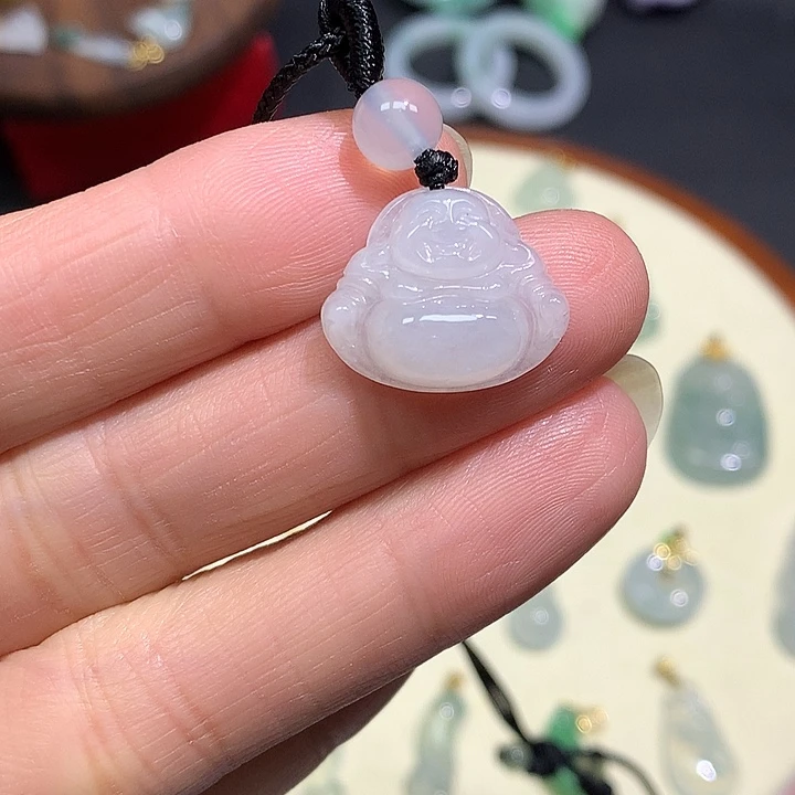 翡翠未镶嵌颈饰佛公