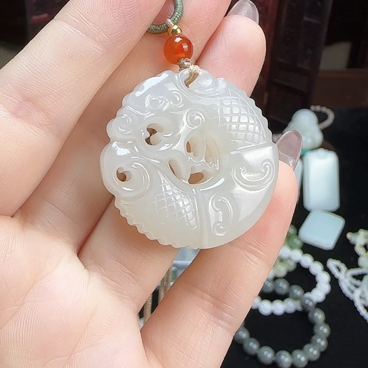 和田玉未镶嵌颈饰定制发货