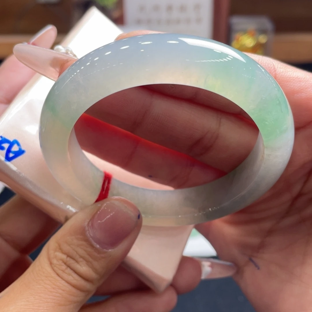 翡翠手镯未镶嵌芙蓉冰胶种冰绿花