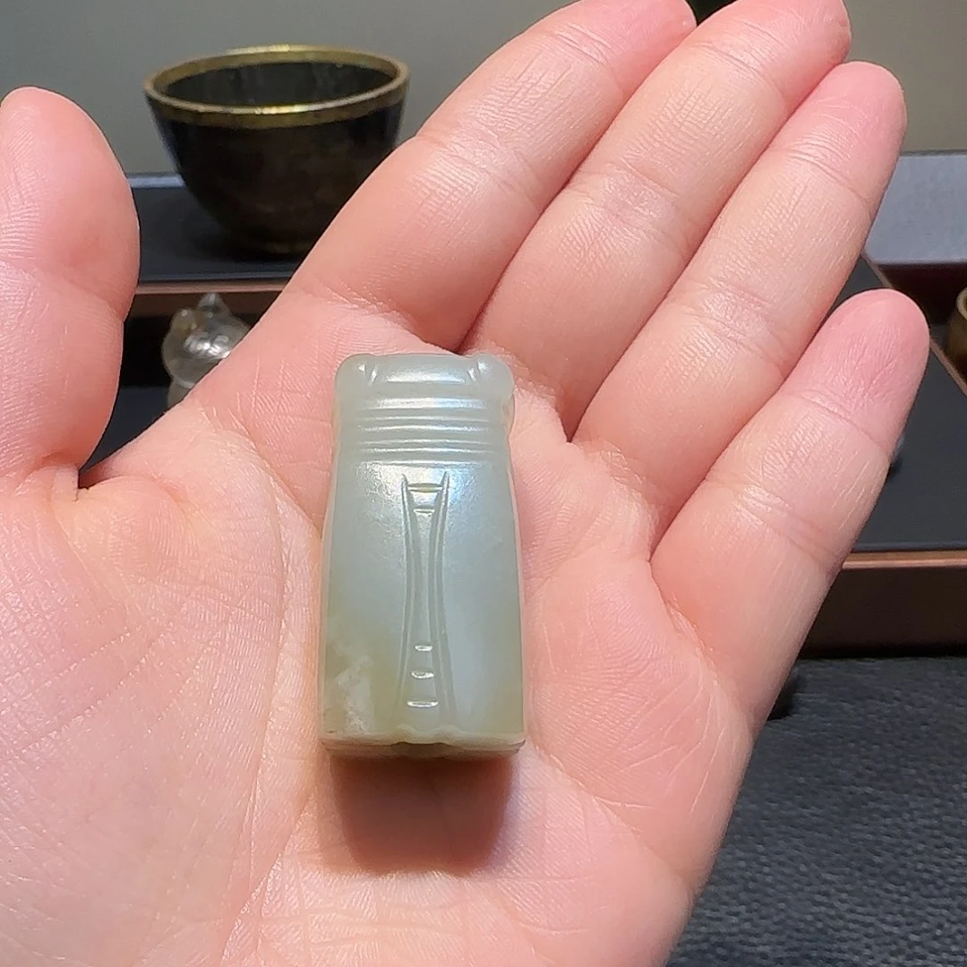 和田玉未镶嵌车挂凤****菜