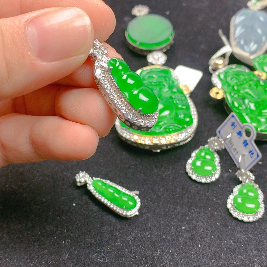 颈饰银S925镶嵌翡翠翡翠