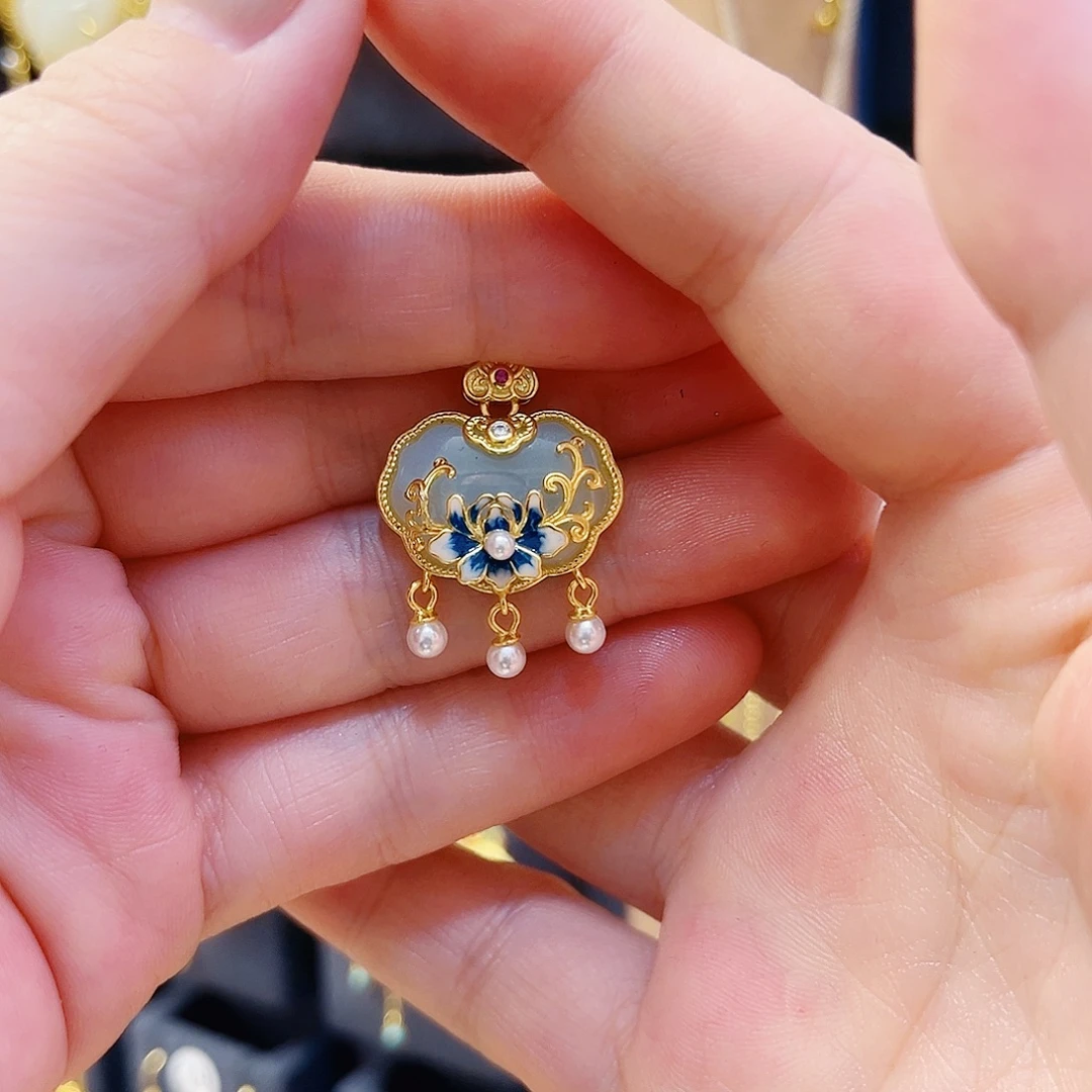 和田玉银S925镀金镶嵌颈饰