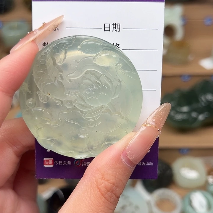 无***治未镶嵌蛇纹石玉颈饰天然棉结构