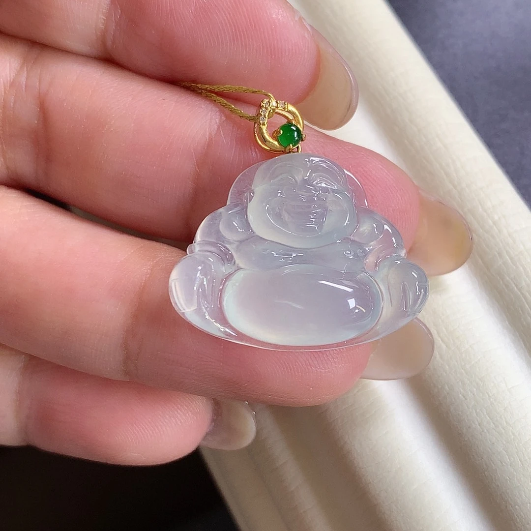 翡翠18K金镶嵌颈饰佛公