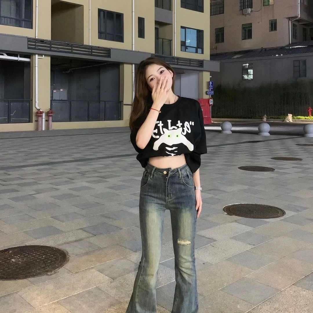 做旧破洞微喇叭牛仔裤女春季新款辣妹百搭修身显瘦直筒喇叭长裤子