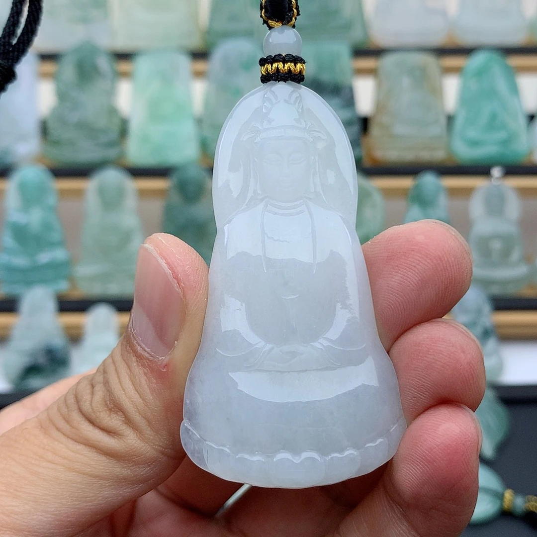 翡翠未镶嵌颈饰素衣观音