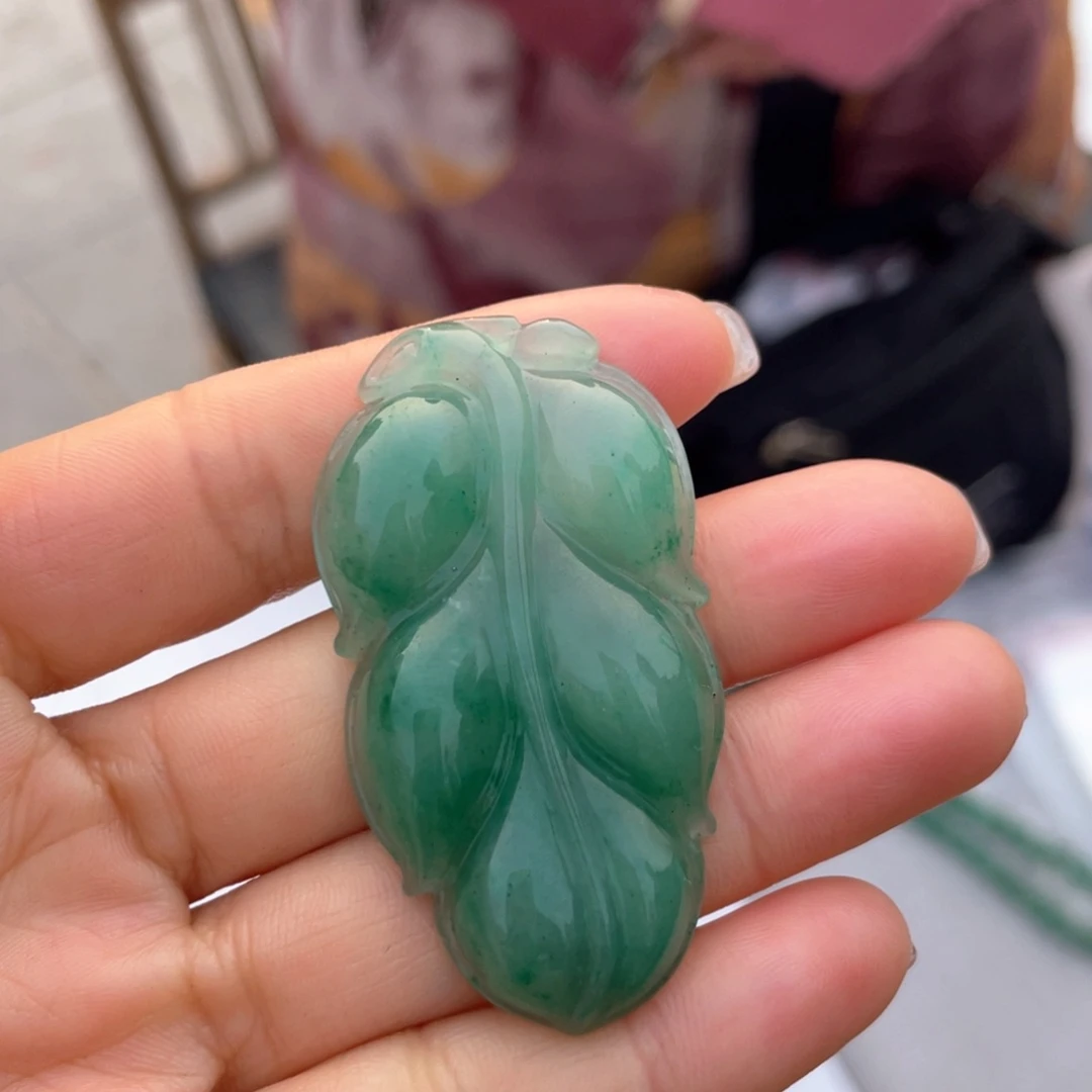 石英质玉颈饰未镶嵌