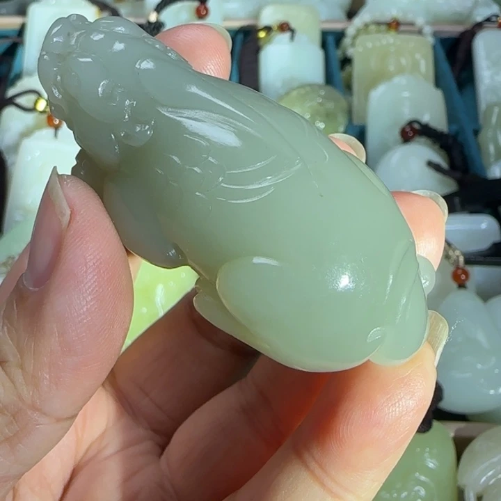 和田玉（糖玉）未镶嵌颈饰