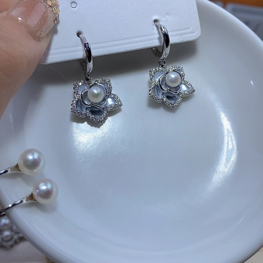 耳饰未镶嵌淡水珍珠