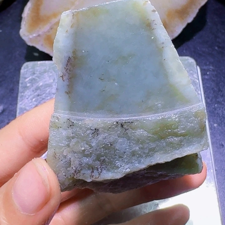 未镶嵌和田玉（糖玉）珠宝半成品