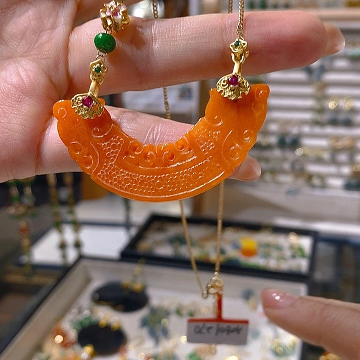 翡翠未镶嵌耳饰翡翠