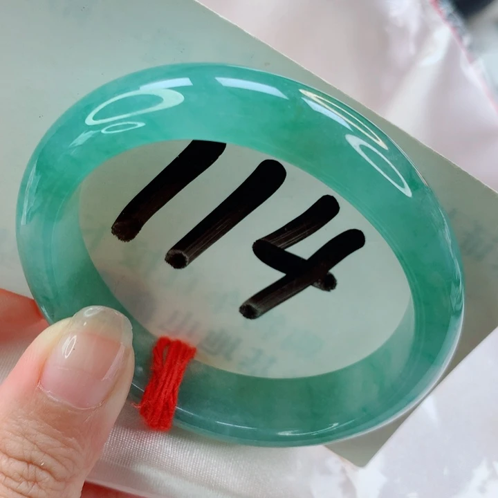 翡翠未镶嵌手镯（贵妃镯）满绿强推