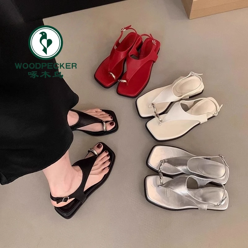 啄木鸟厚底增高坡跟套趾凉拖鞋夏季外穿2025配裙子沙滩凉鞋人字拖