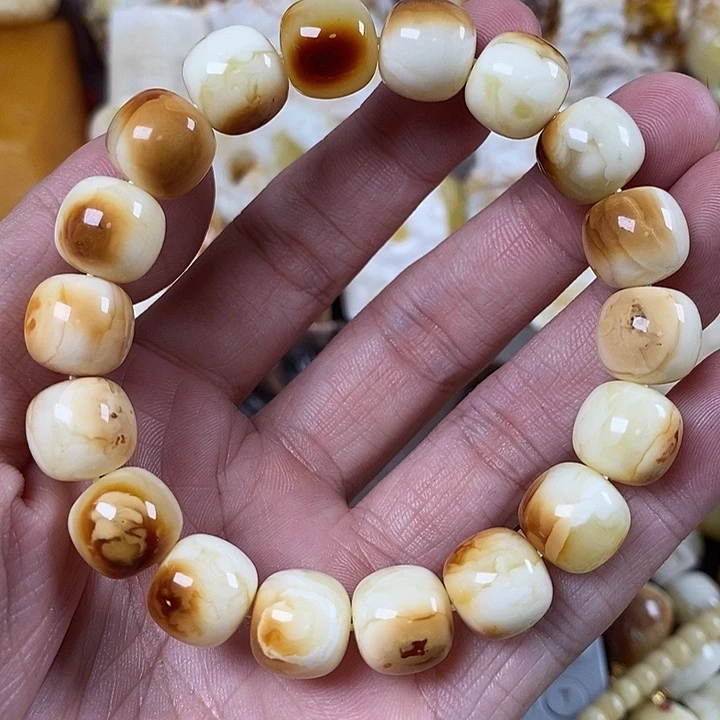 未镶嵌琥珀裸石?***?我