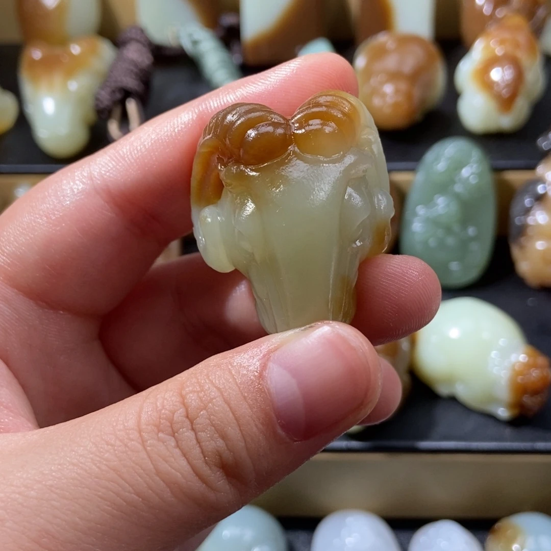 和田玉未镶嵌吊坠(不含链)