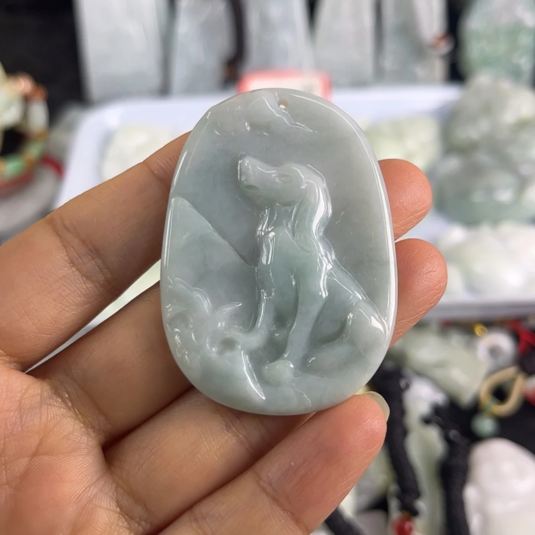 翡翠未镶嵌吊坠(不含链)瑕疵