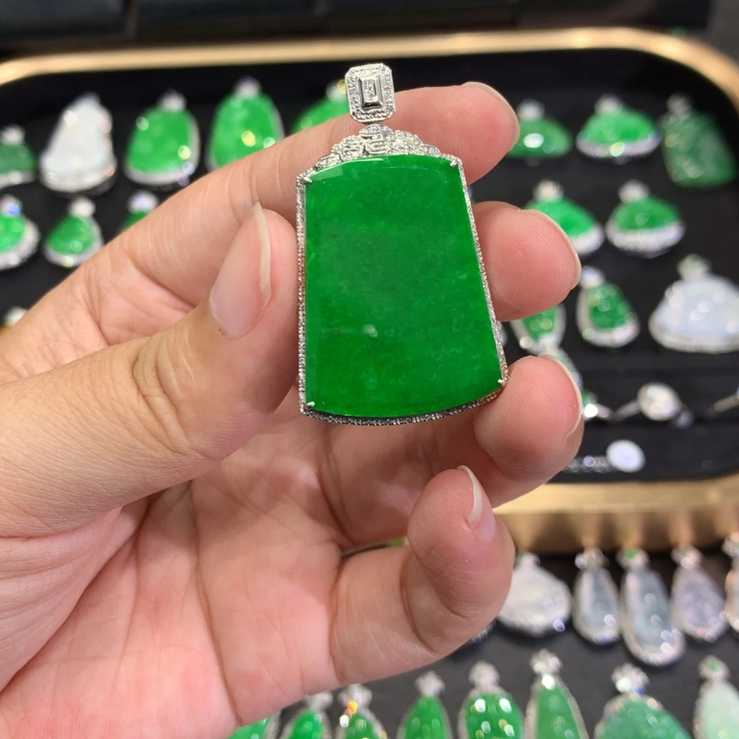 翡翠18K金镶嵌吊坠(不含链)吊坠