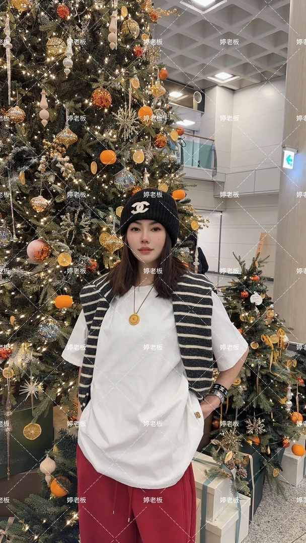 『婷老板』新款、笑脸小标白色百搭T恤3535-51