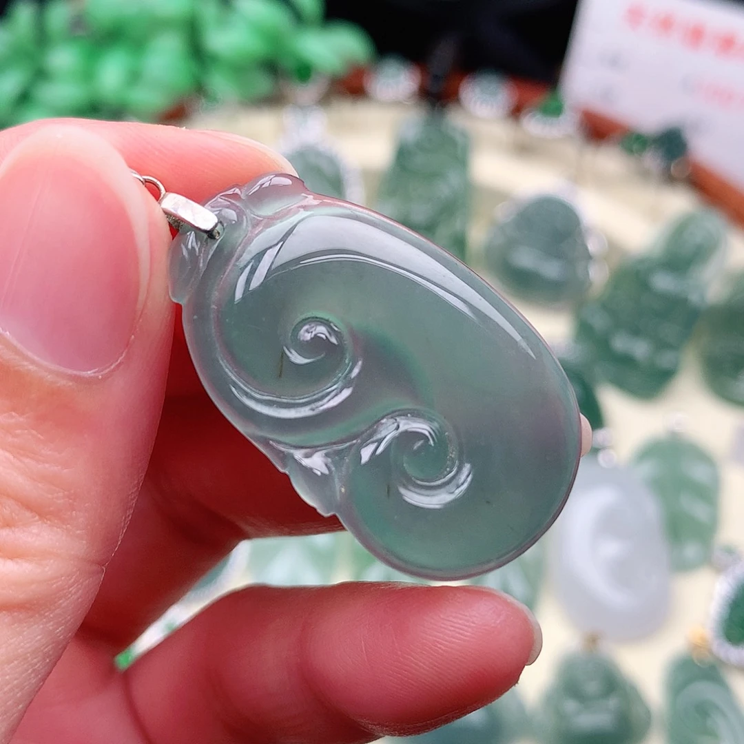 翡翠未镶嵌颈饰吊坠