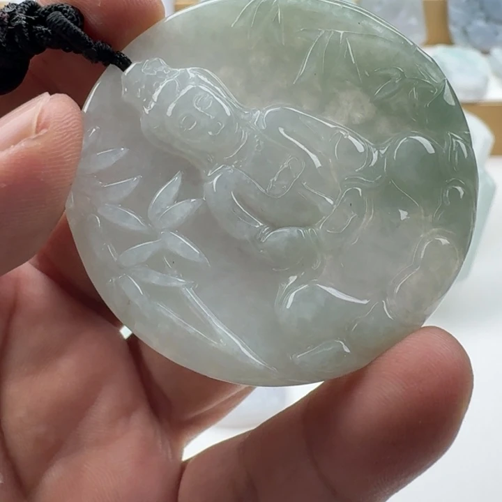 翡翠未镶嵌颈饰天然缅甸A货翡翠