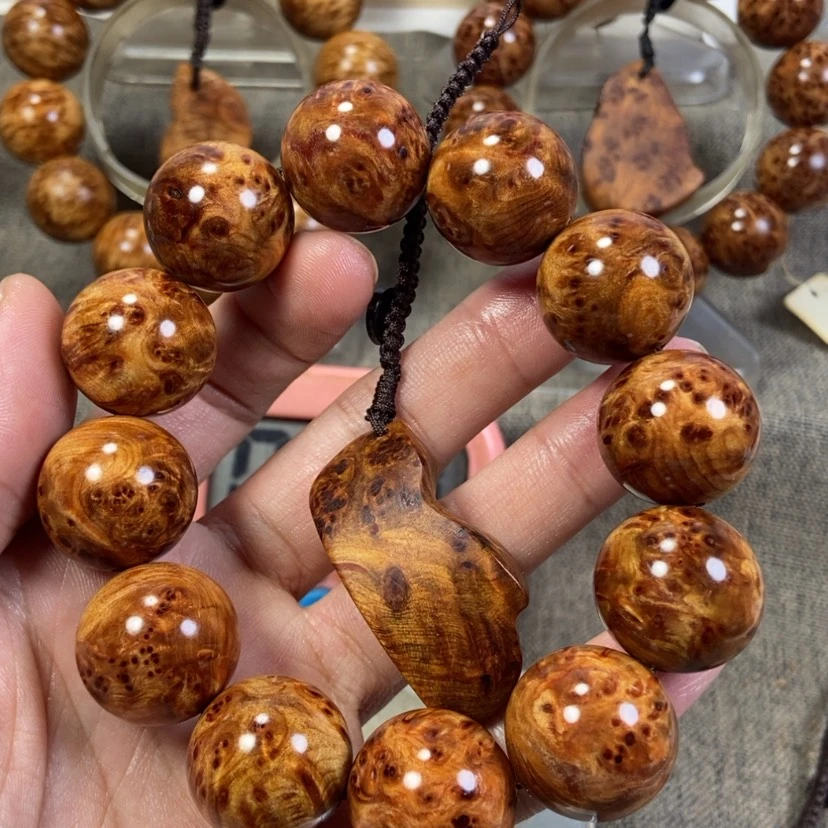 【闪购商品】柏木（崖柏）手串/手链狂**限
