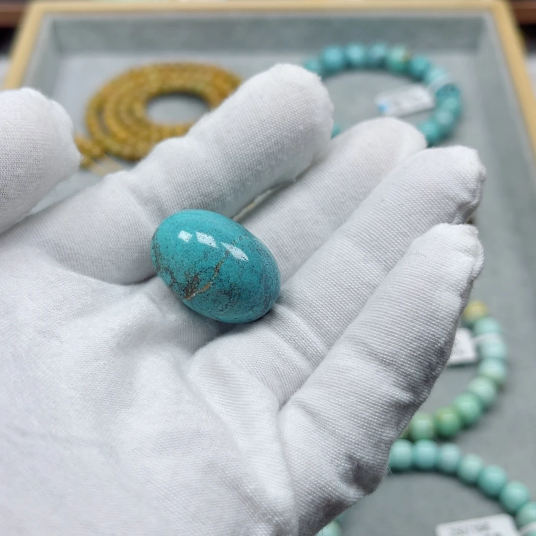 绿松石未镶嵌挂件