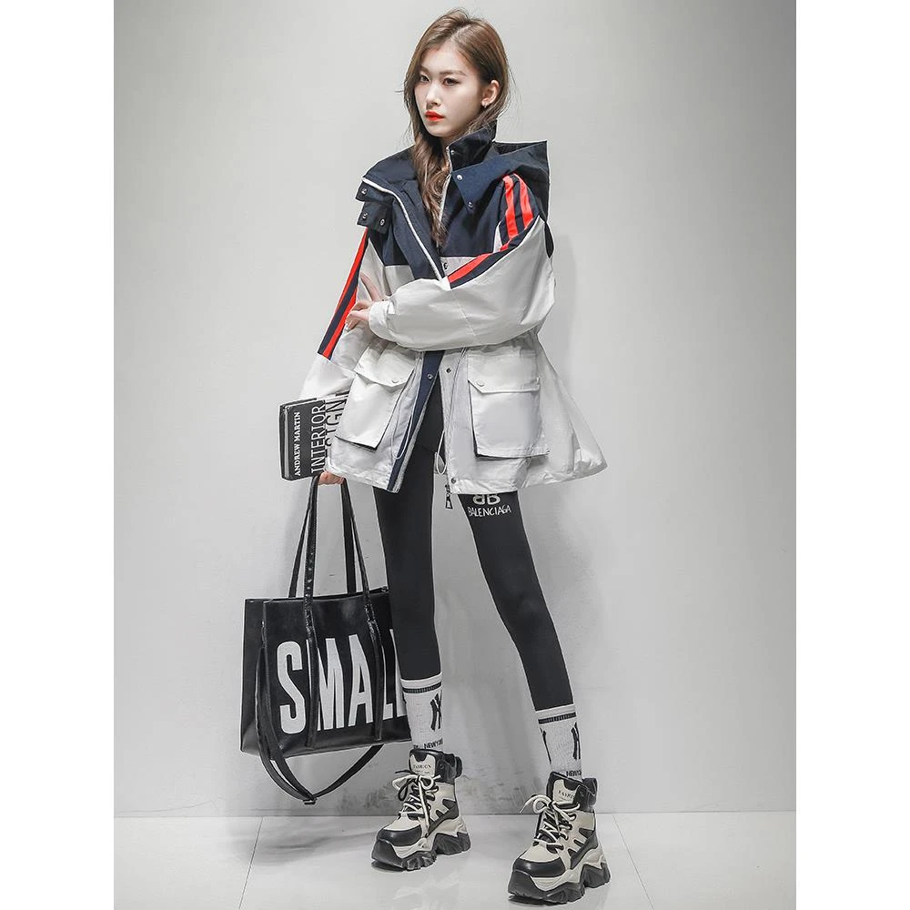 户外冲锋衣女中长款2025年春秋新款休闲收腰连帽撞色拼接风衣外套