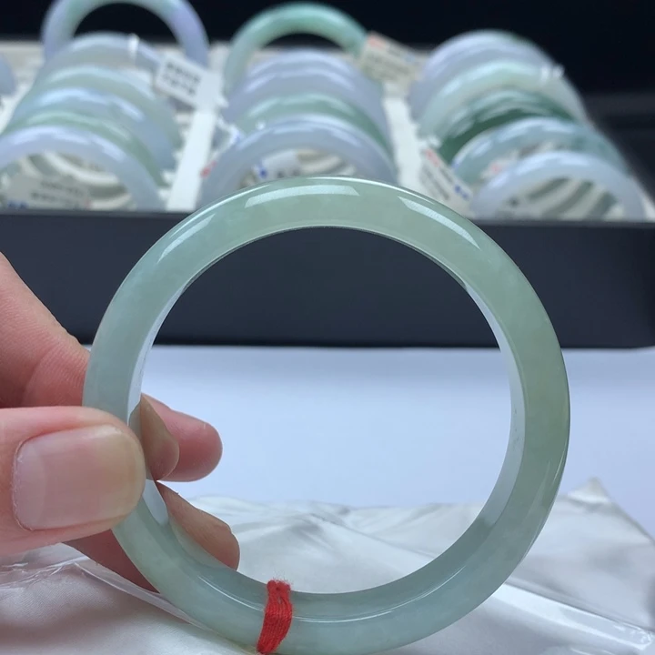 翡翠未镶嵌手镯58圈