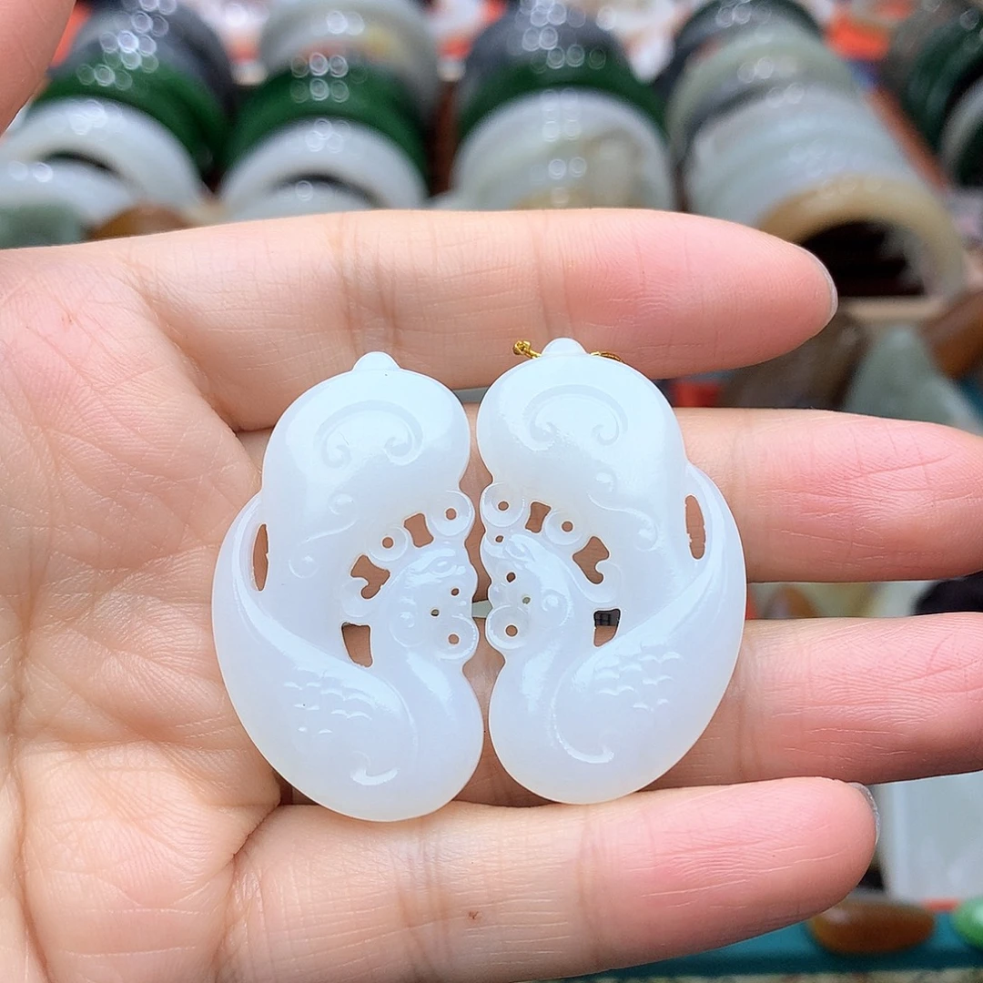 和田玉未镶嵌颈饰