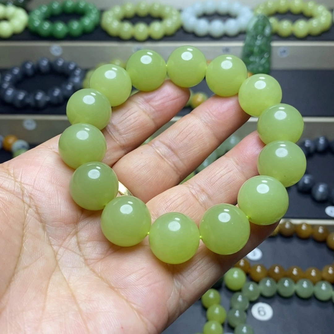 和田玉未镶嵌手串