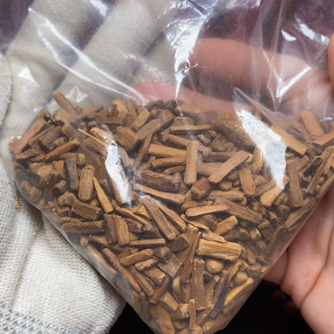 檀香木其他1****060g 老山檀香 颗粒料
