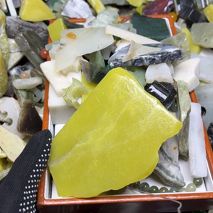 未镶嵌和田玉珠宝奇石兰*