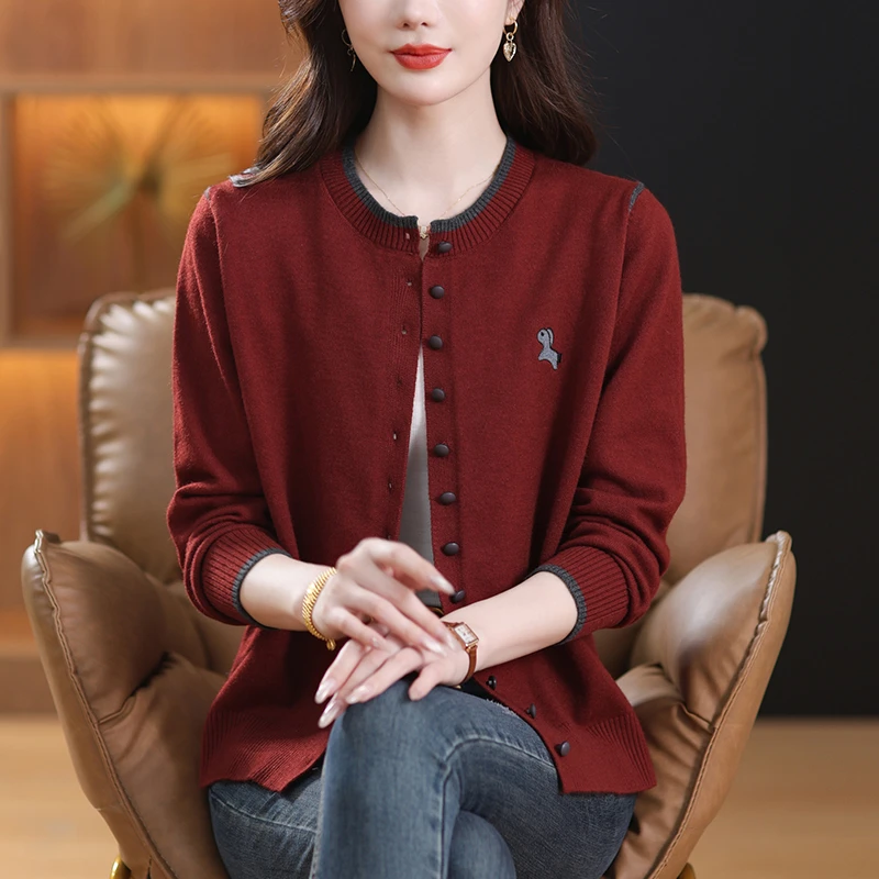 春秋大码200斤薄款时尚刺绣小狗撞色圆领羊毛针织开衫上衣毛衣