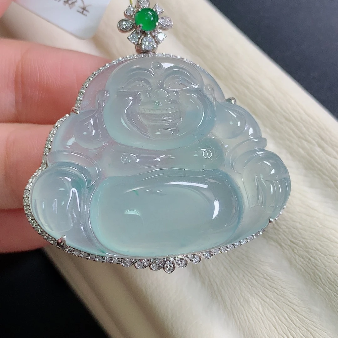颈饰18K金镶嵌翡翠佛公