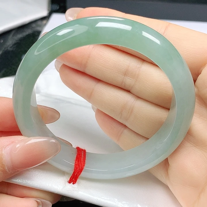 未镶嵌手镯翡翠正