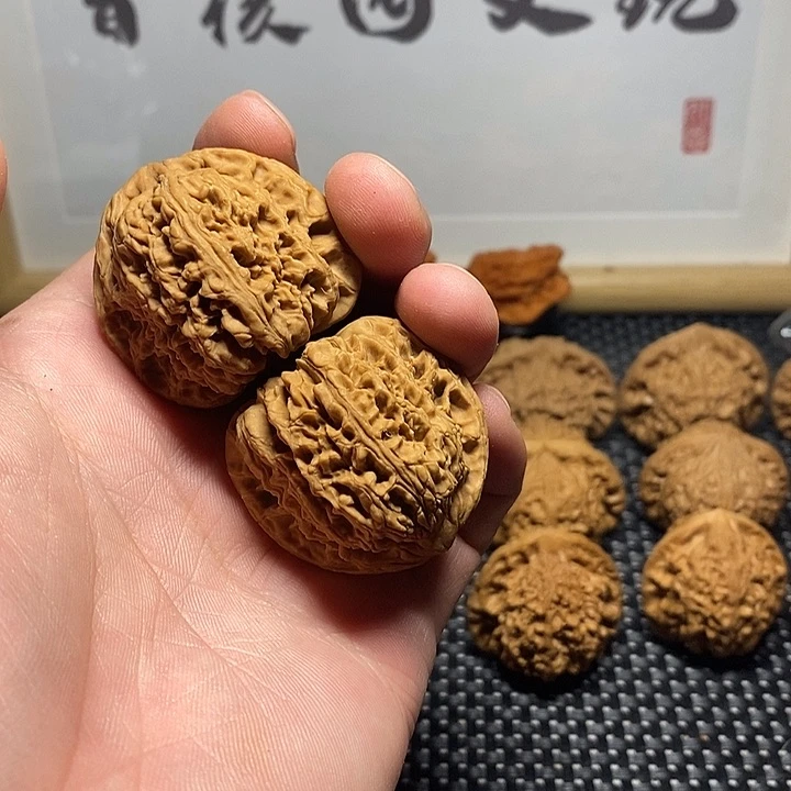 40尺南疆石文玩把件036