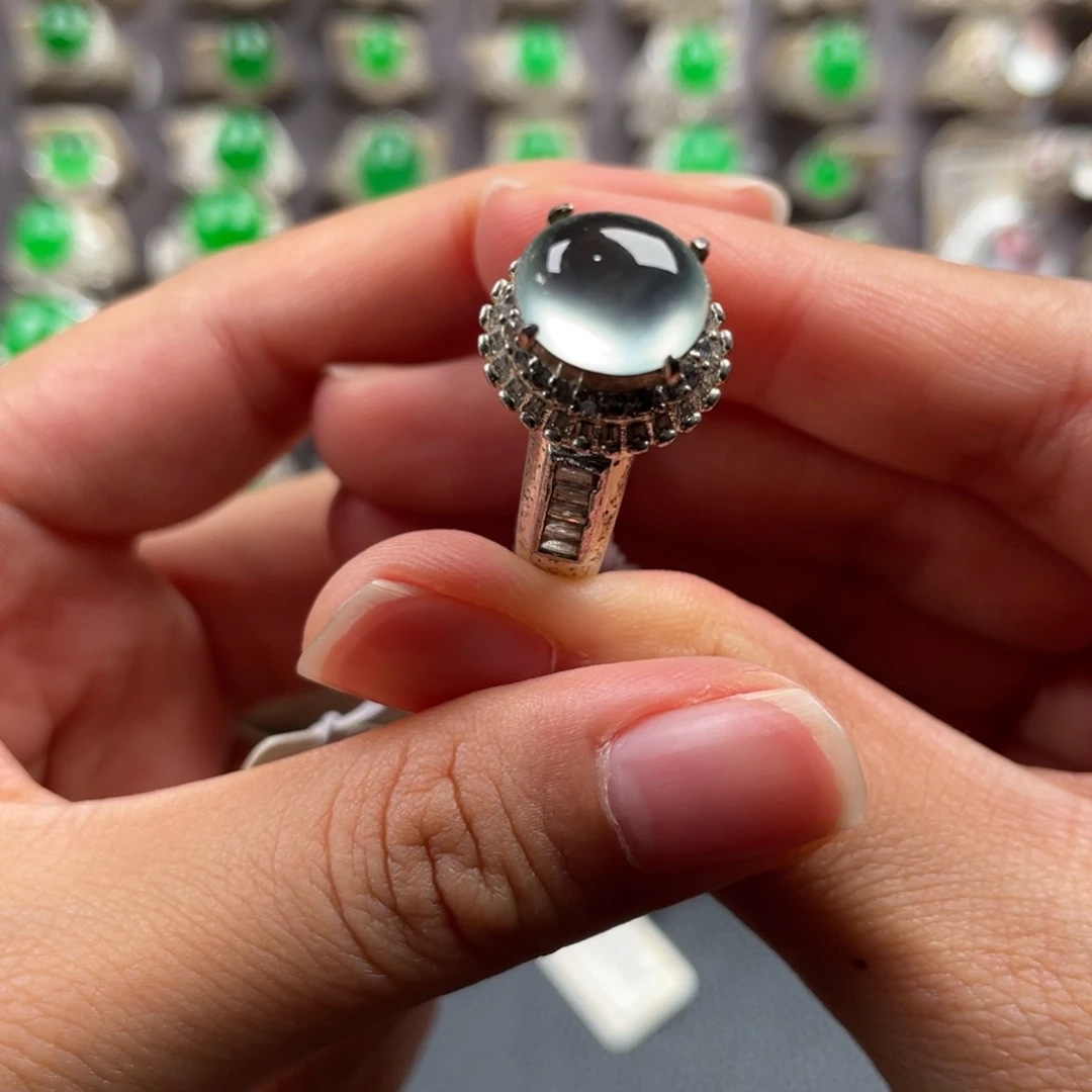 定制翡翠未镶嵌翡翠