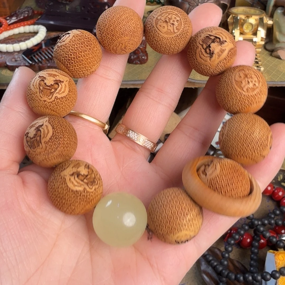 滴血莲花菩提手串