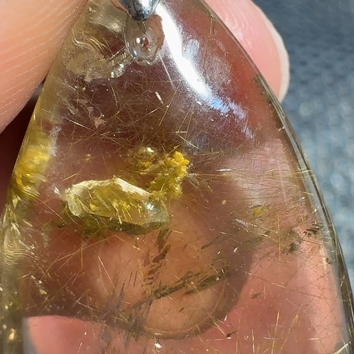 用***7发晶未镶嵌颈饰我